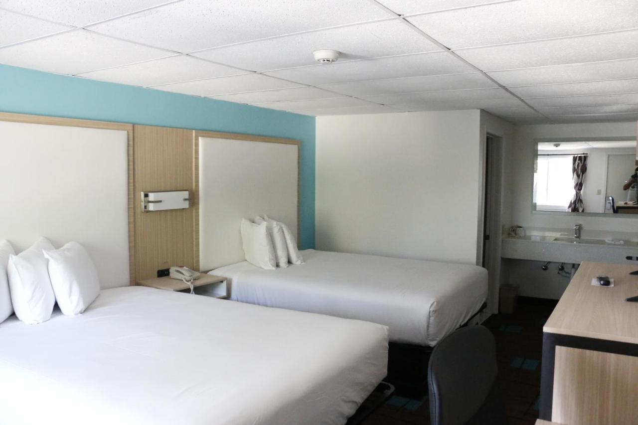 Howard Johnson By Wyndham West Yarmouth Cape Cod Esterno foto