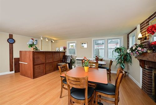 Howard Johnson By Wyndham West Yarmouth Cape Cod Esterno foto