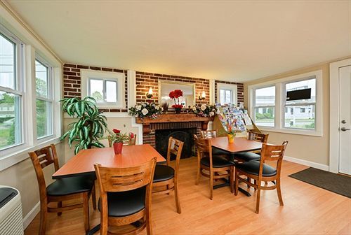 Howard Johnson By Wyndham West Yarmouth Cape Cod Esterno foto