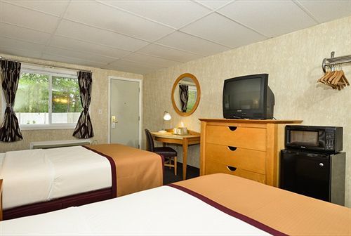 Howard Johnson By Wyndham West Yarmouth Cape Cod Esterno foto